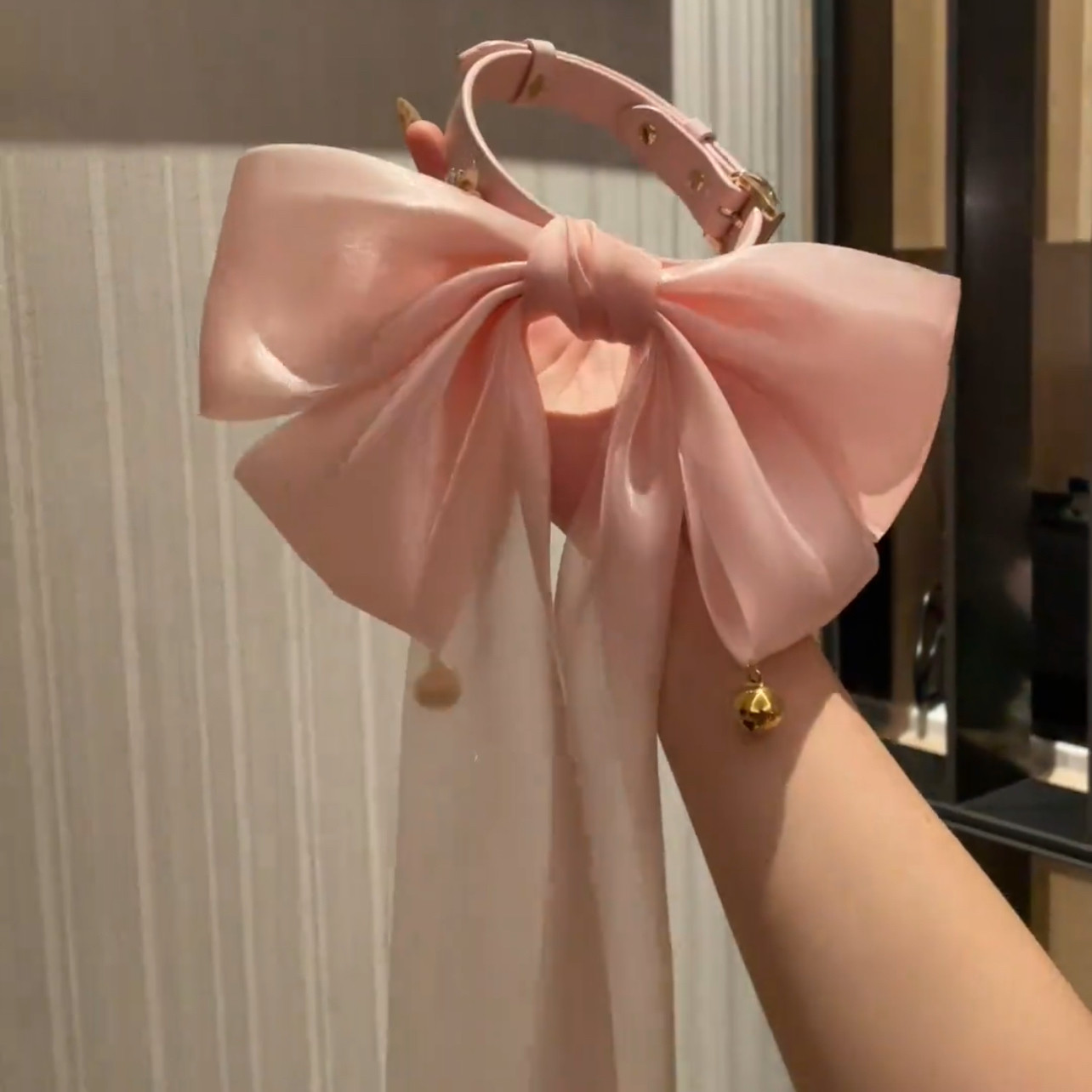 甜美少女心粉色蝴蝶结铃铛颈圈项链演出礼服脖子配饰拍照道具2026