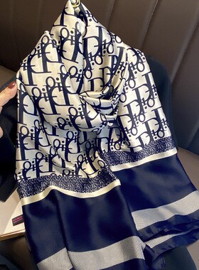 感仿真丝沙滩巾字母d印花轻奢风披肩女出游防晒缎面加长丝巾