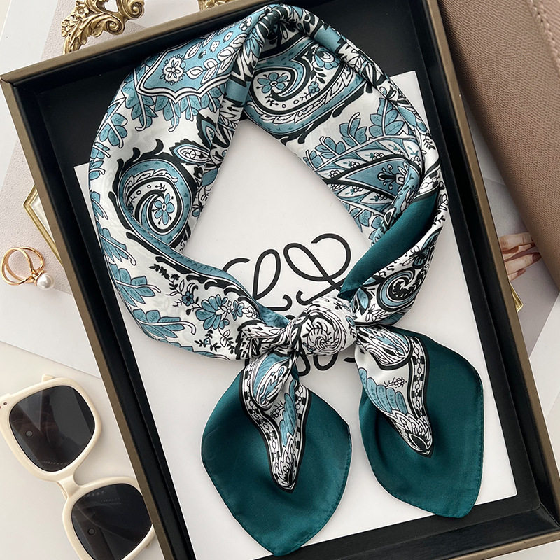 腰果花小方巾文艺复古丝巾女羽毛印花防晒护颈围脖搭配衬衫薄领巾