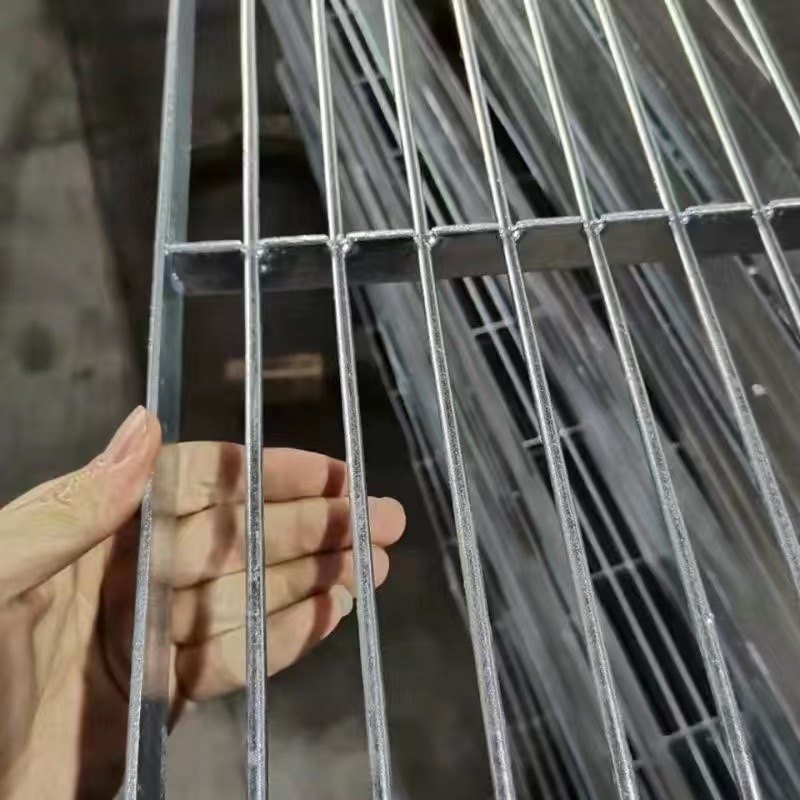 鸽舍公棚热镀锌扁铁地网浸塑包胶赛鸽地网漏粪钢格板狗笼鸽舍地网,畜牧/养殖物资,养殖用具,淘宝优惠券,粉丝福利购,淘宝优惠卷