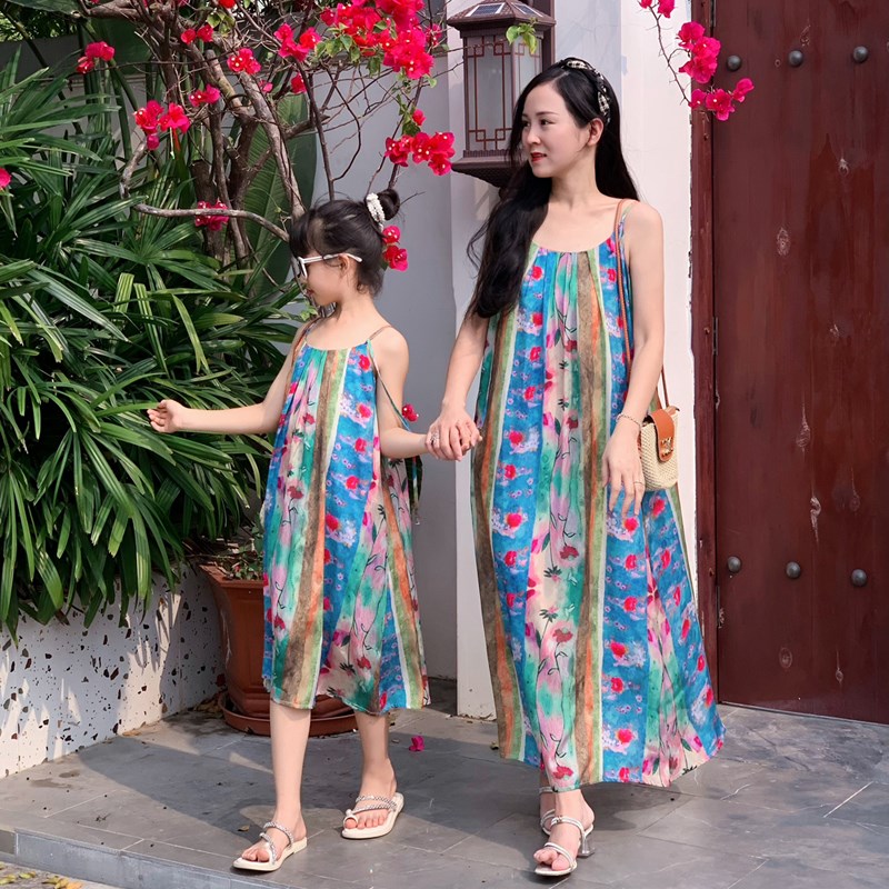 2024a亲子装母女装夏装新款新中式碎花中长裙吊带连衣裙复古度假