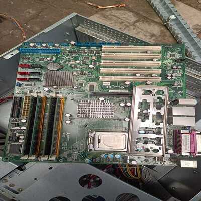 凌华工控机主板M-322，Q9400cpu，四条2G内存，有~询价