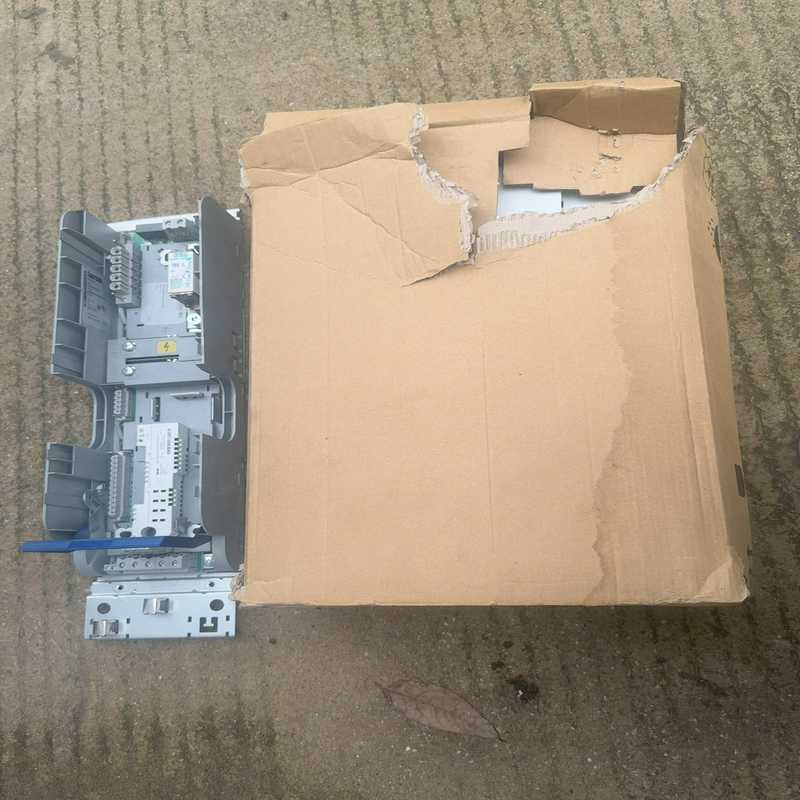 伦茨9400变频器仅拆封E94AMHE0174F33NN~询价