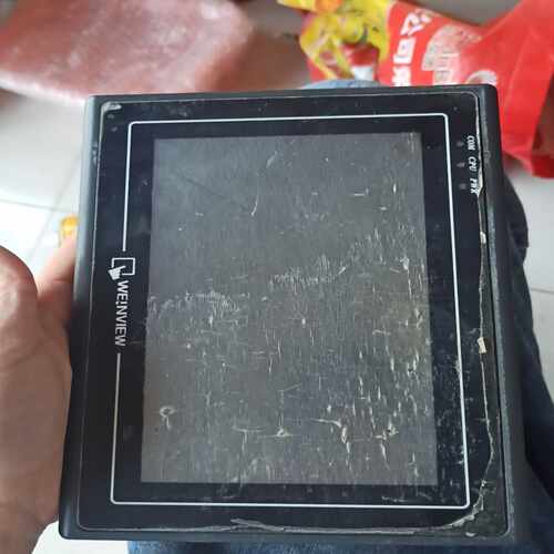 威纶触摸屏一台，mt6070ih，成色如图，，需~询价