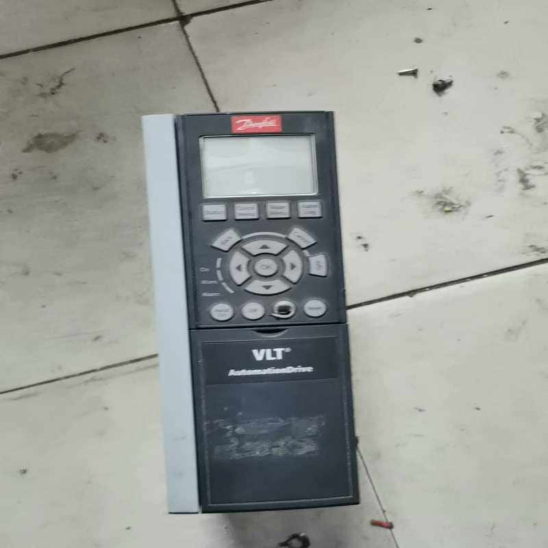 丹佛斯变频器FC-301P4K0T4E20H2X，4KW，测（崽载电子）