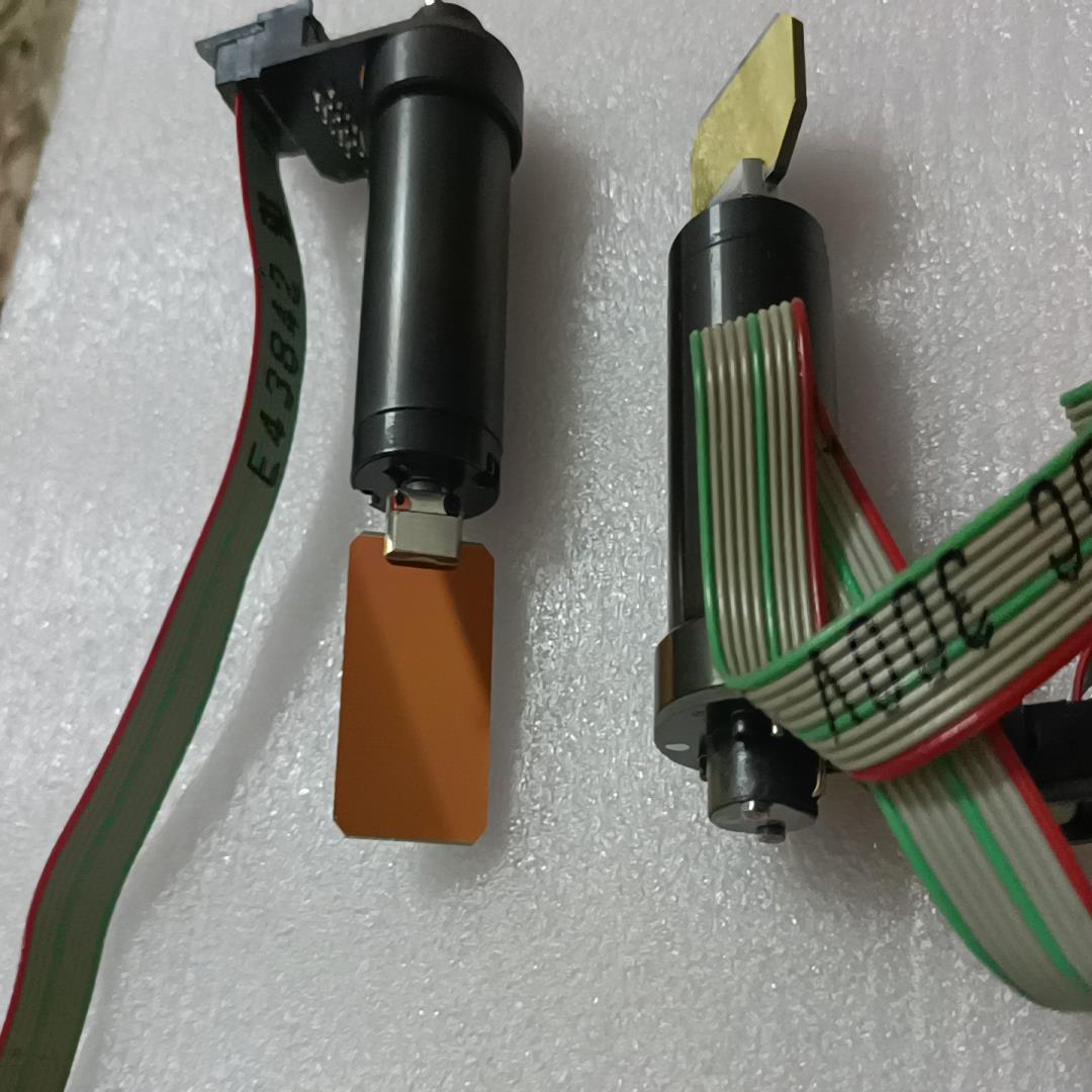CTI振镜电机6231C一对，成色如图所示看好咨询再~询价