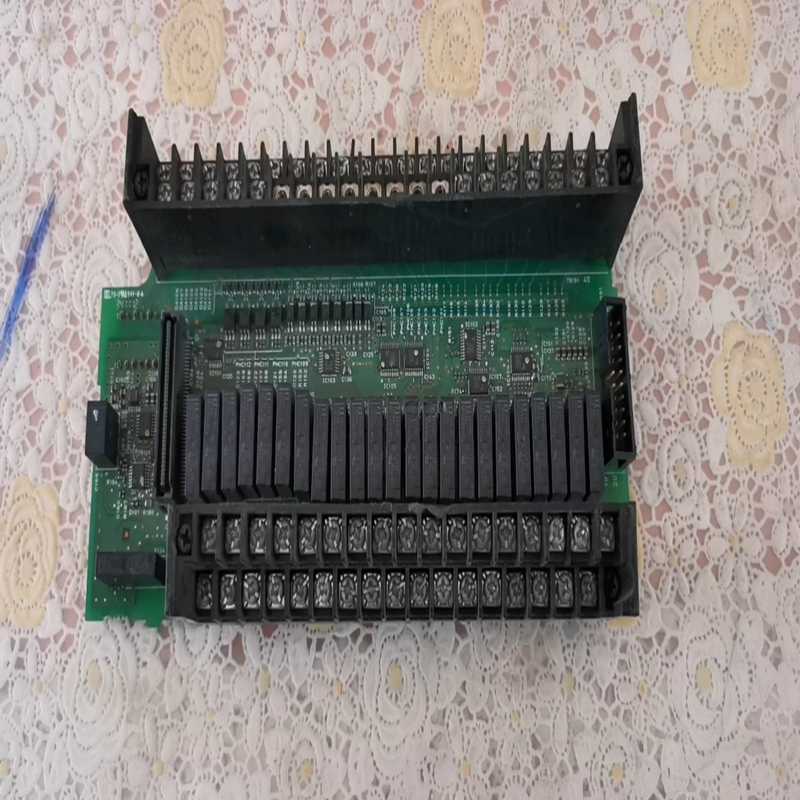 (背呗机械)CP1L-M60DR-A中板IO板点位测试正常实