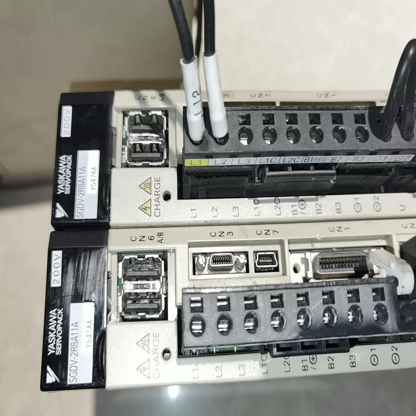 YASKAWA，SGDV-2R8A11A，Y547AA，两个（佳毅工控）