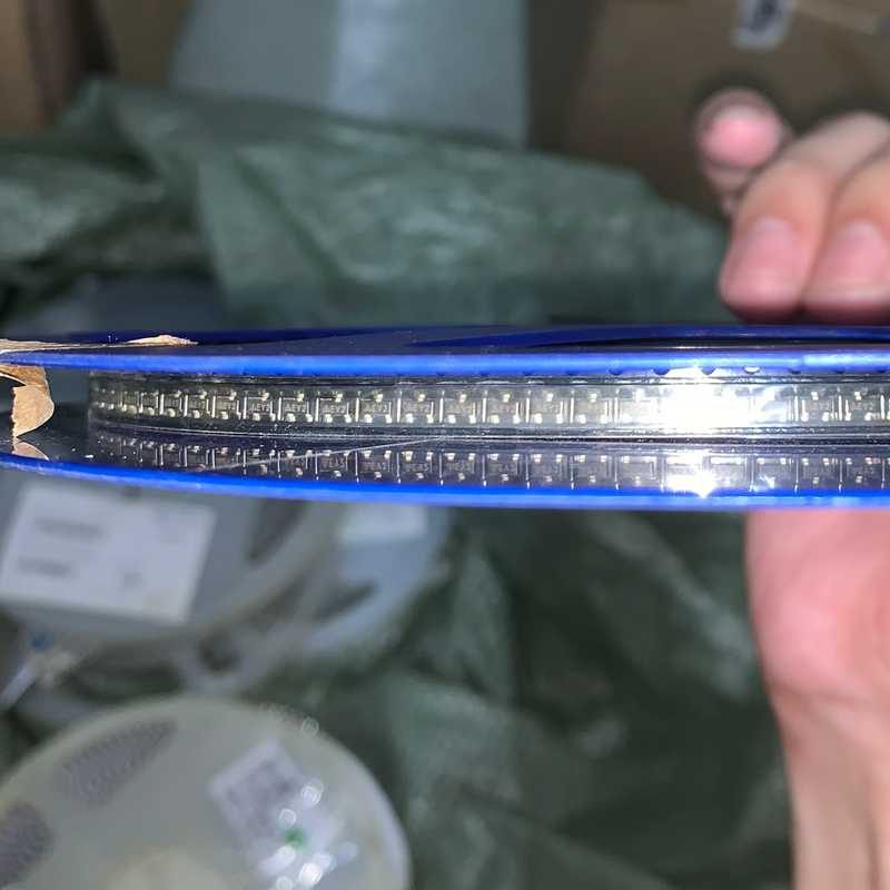 议~C3265-EY2贴上三极管2SC3265丝印EY2全新