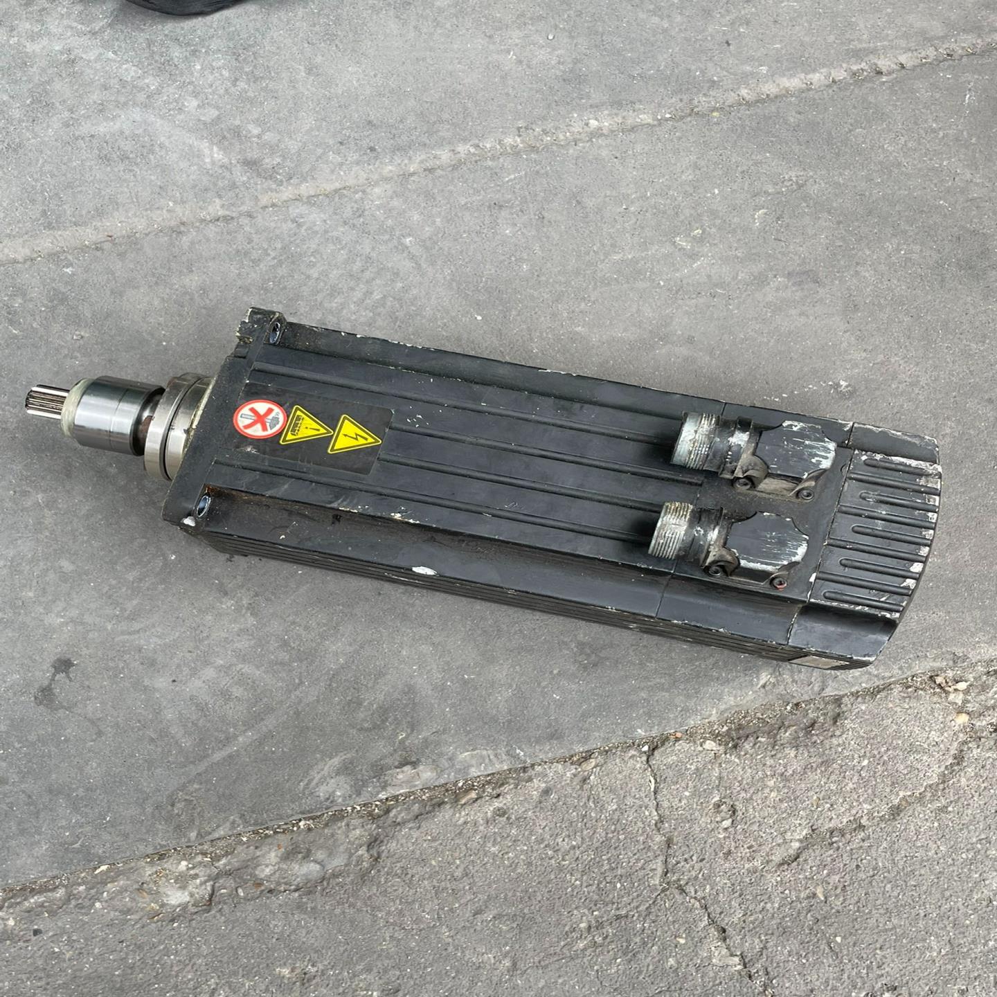 MOOG伺服电机 G404-520 ，。（地坛设备）