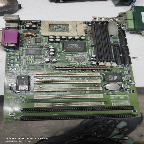 v370a主板成色如图功能正常~询价