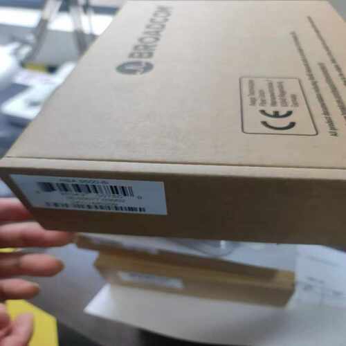 Broadcom LSI 9500-8i 直通NVM~议价