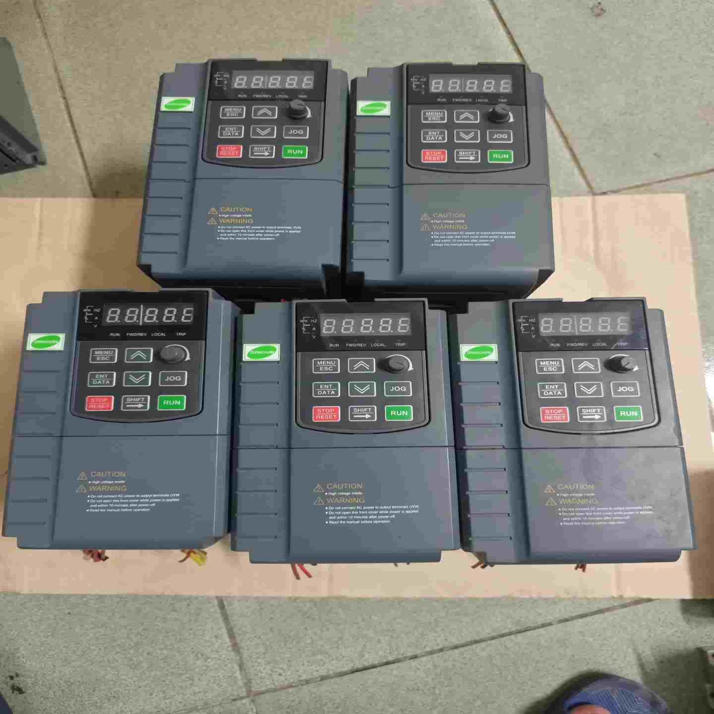 正川变频器4台型号ZC300A-T3-0R7G/1R5P询价