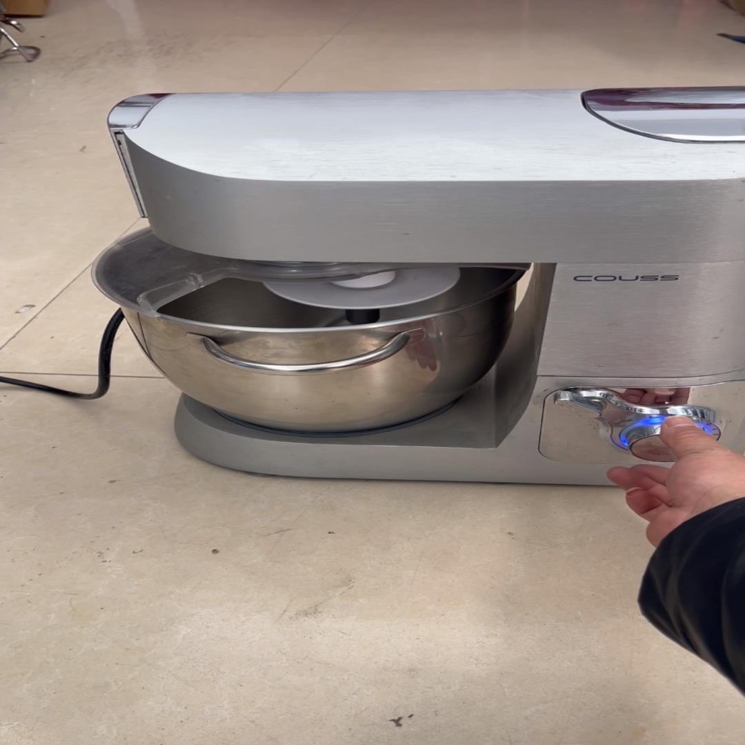 议价卡士Couss CM-1500卡氏厨师机家用和面机商用