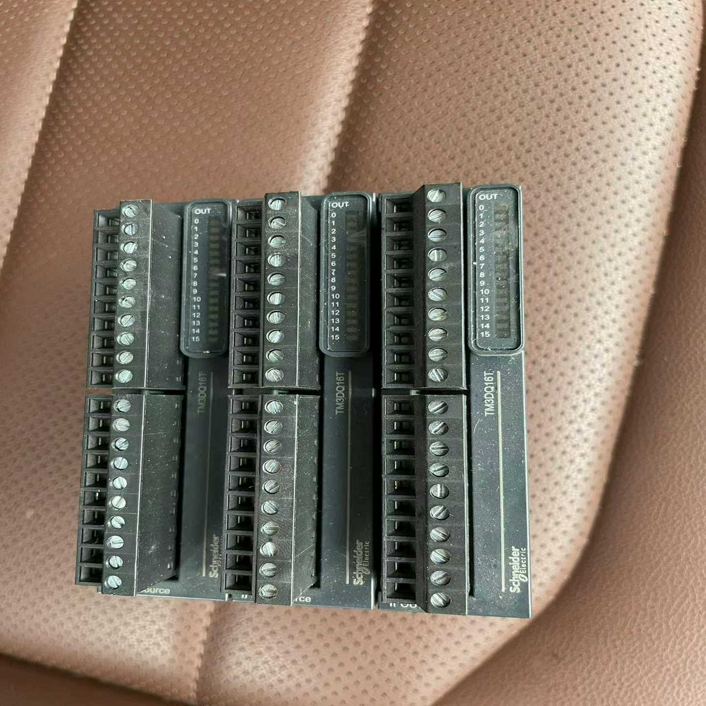 tm3dq16t，剩余1块，功能，成色如图所示，需~议价