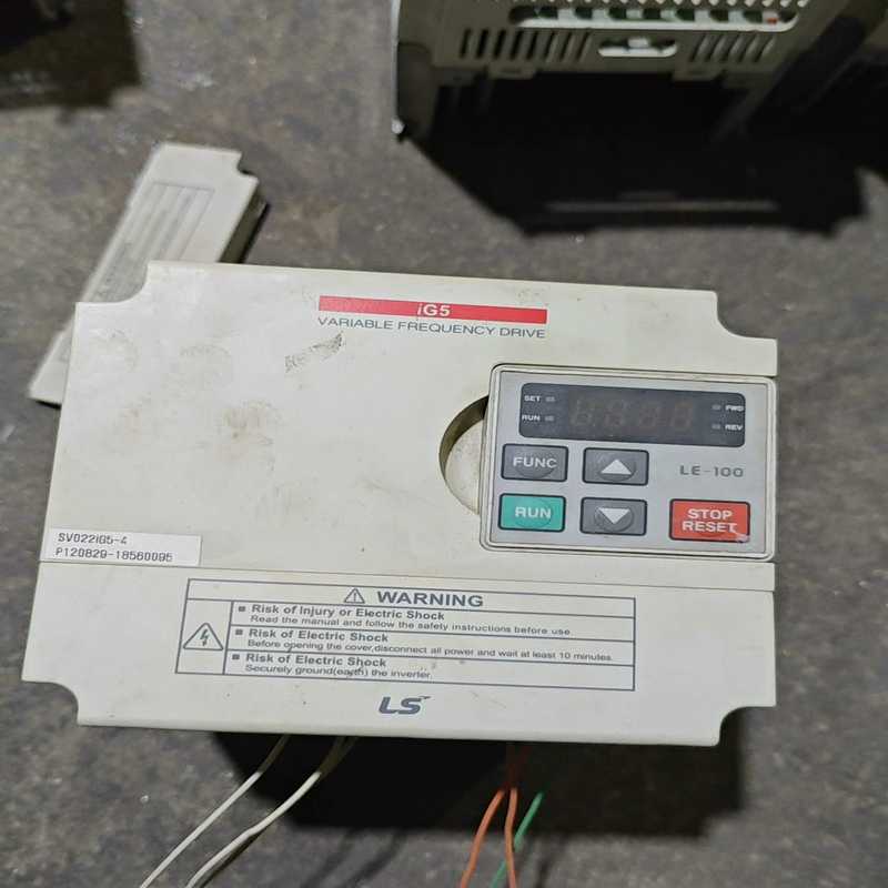 SV022iG5-4/4N/380V2.2kw变频器功能正常~询价