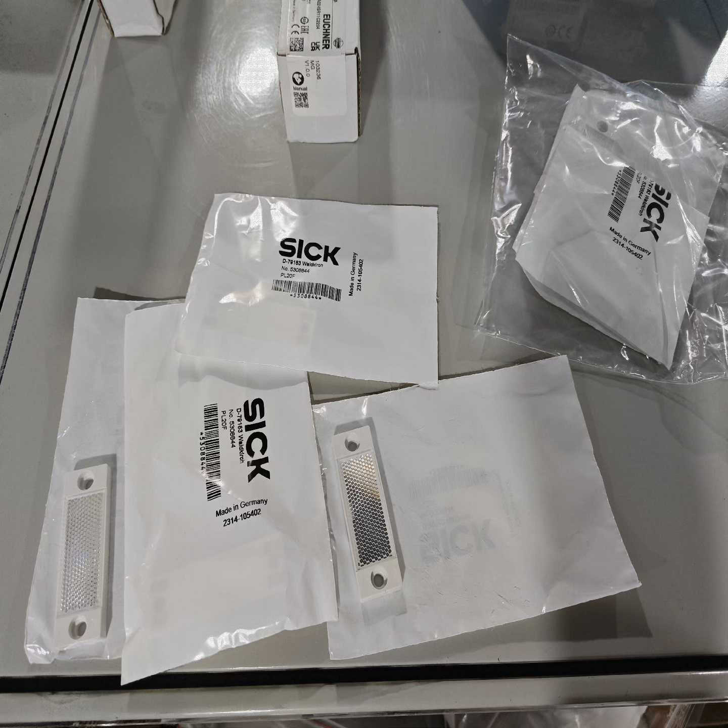 PL20F实价未拆封德国sick反光板反射板反光镜（电子设备）