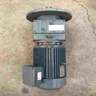 一台sew立式齿轮减速机，RF77 DV132S4，速比1:【侨报商行】
