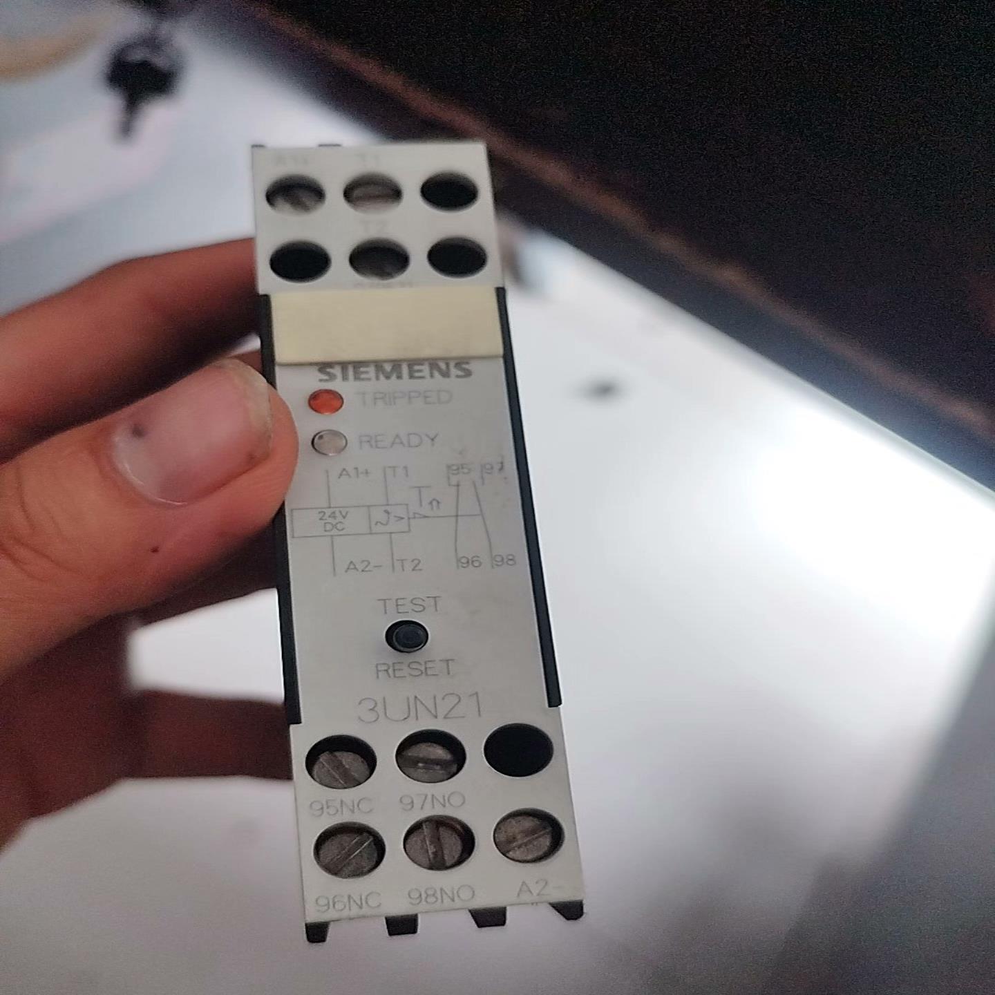 询价~温度保护继电器3UN2110-0AB4