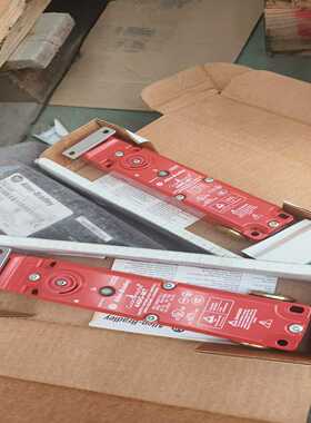 议价产品AB互锁开关，全新，440G-MT47039