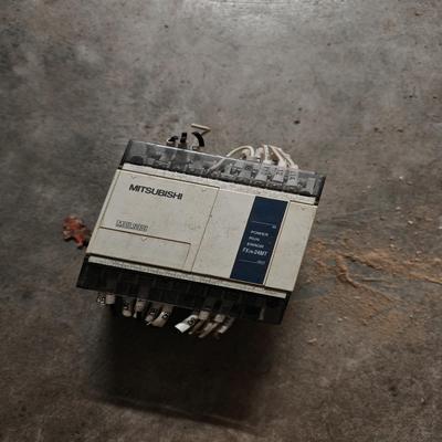 Mitsubishi三菱PLCFX1N-24MT-001--议价商品