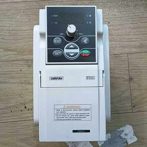 四方变频器E550-2S0015 1.5kw 单相2~议价