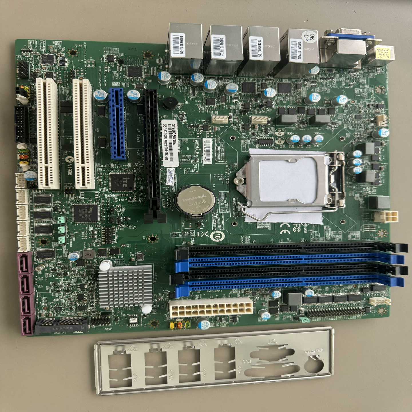 艾讯 SYM86360V4GA带有4个千兆网口（gg设备）