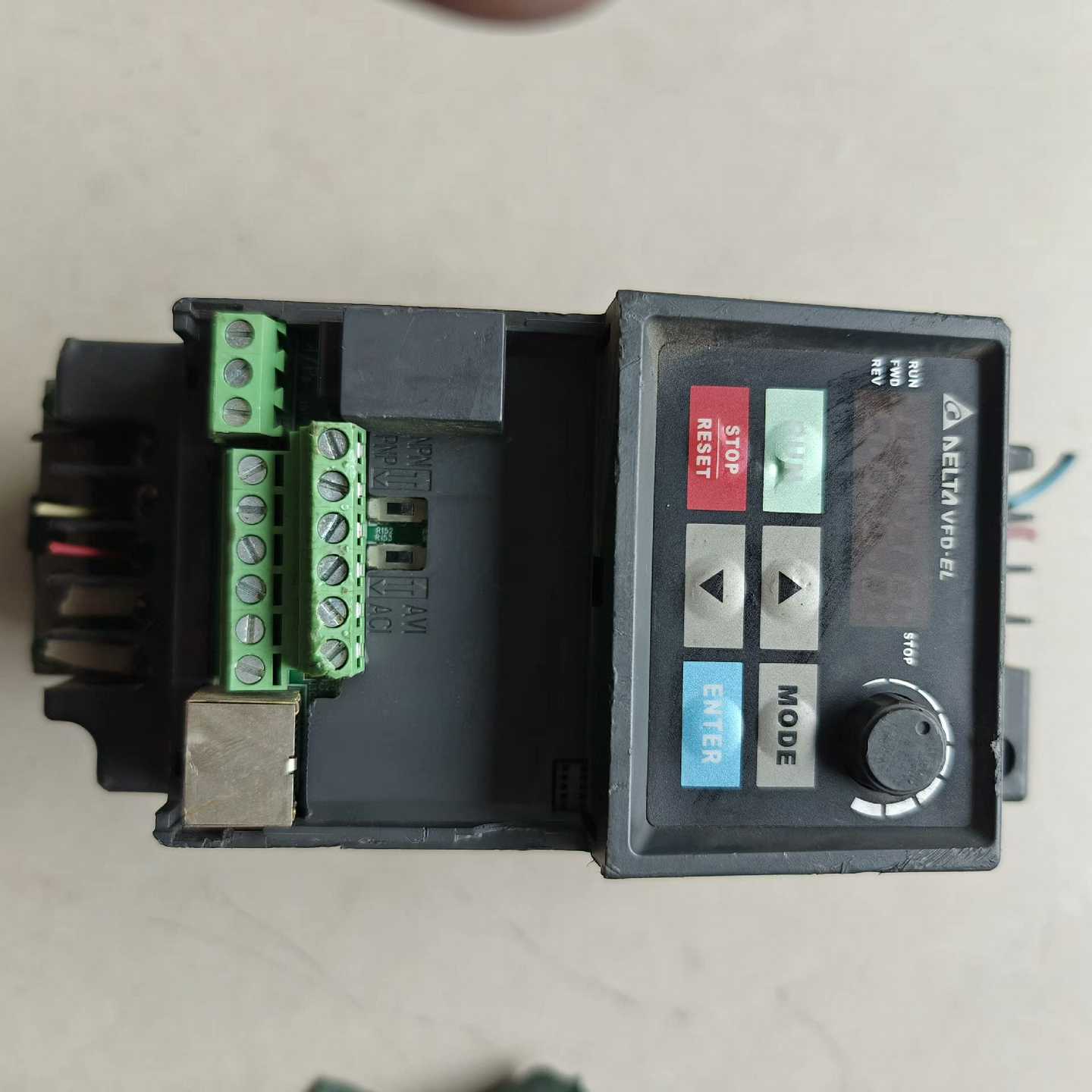 DELTA变频器EL-W/EL VFD007EL21A【鑫鑫商铺】