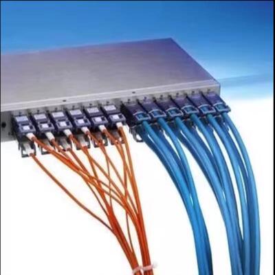 **OceanStor 6800 V3V5存储缆Mini SAS -15m-12G AOC有