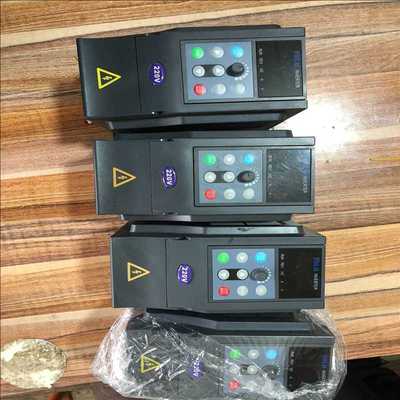 沃陆变频器VL1800S0007GB。  0.750KW（四（耶耶电子）