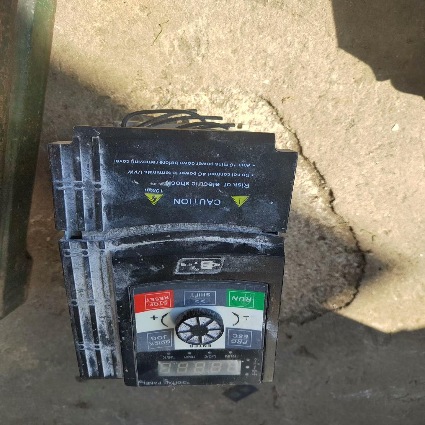 雨柏ac70h-4t4r0gb/5r5pb变频器4千瓦（佳毅工控）