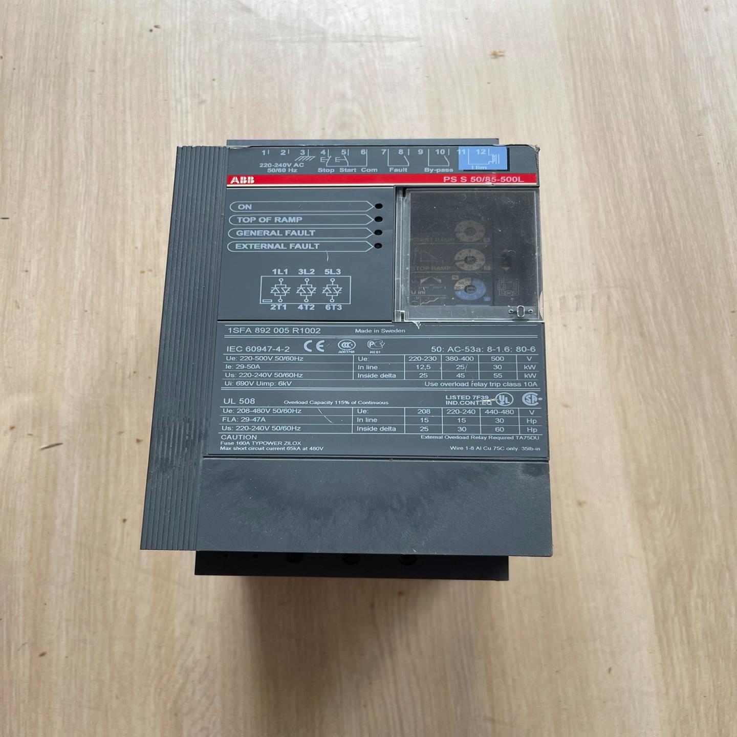 ABB启动器PSS50/85-500L没有使用过 有一点~询价
