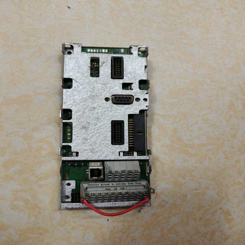 130B7002 AB/08 丹佛斯FC302主板，功能包好【鑫鑫商铺】