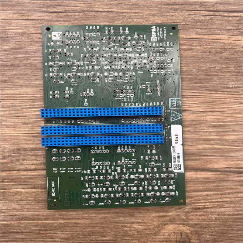 议~意大利SPEA YAD2SBUS 原装拆机 功能完好 实物图