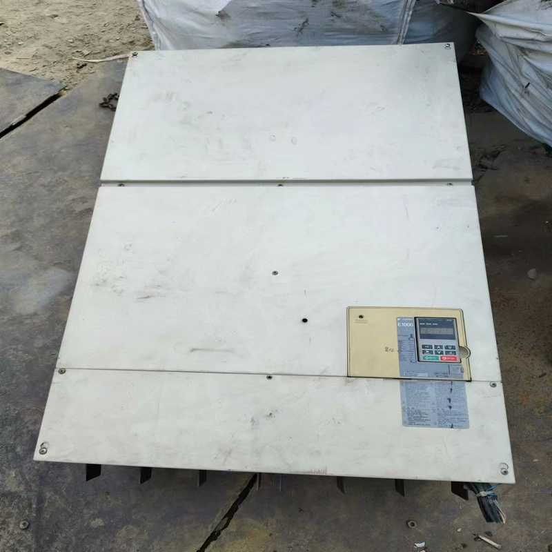 安川变频器E1000 355KW变频器EB4A0675AAA【落红设备】