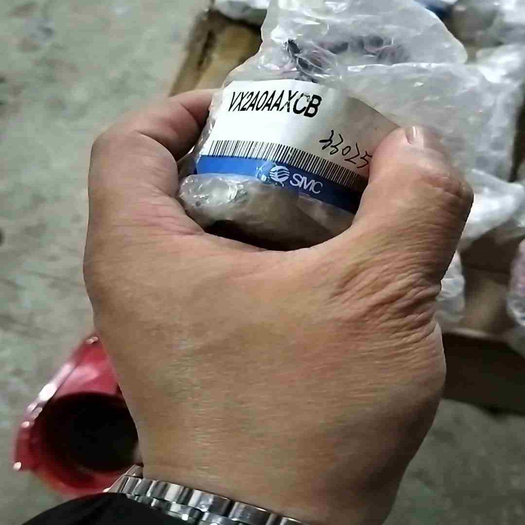 SMCSMC电磁阀  VX2A0AAXCB议价