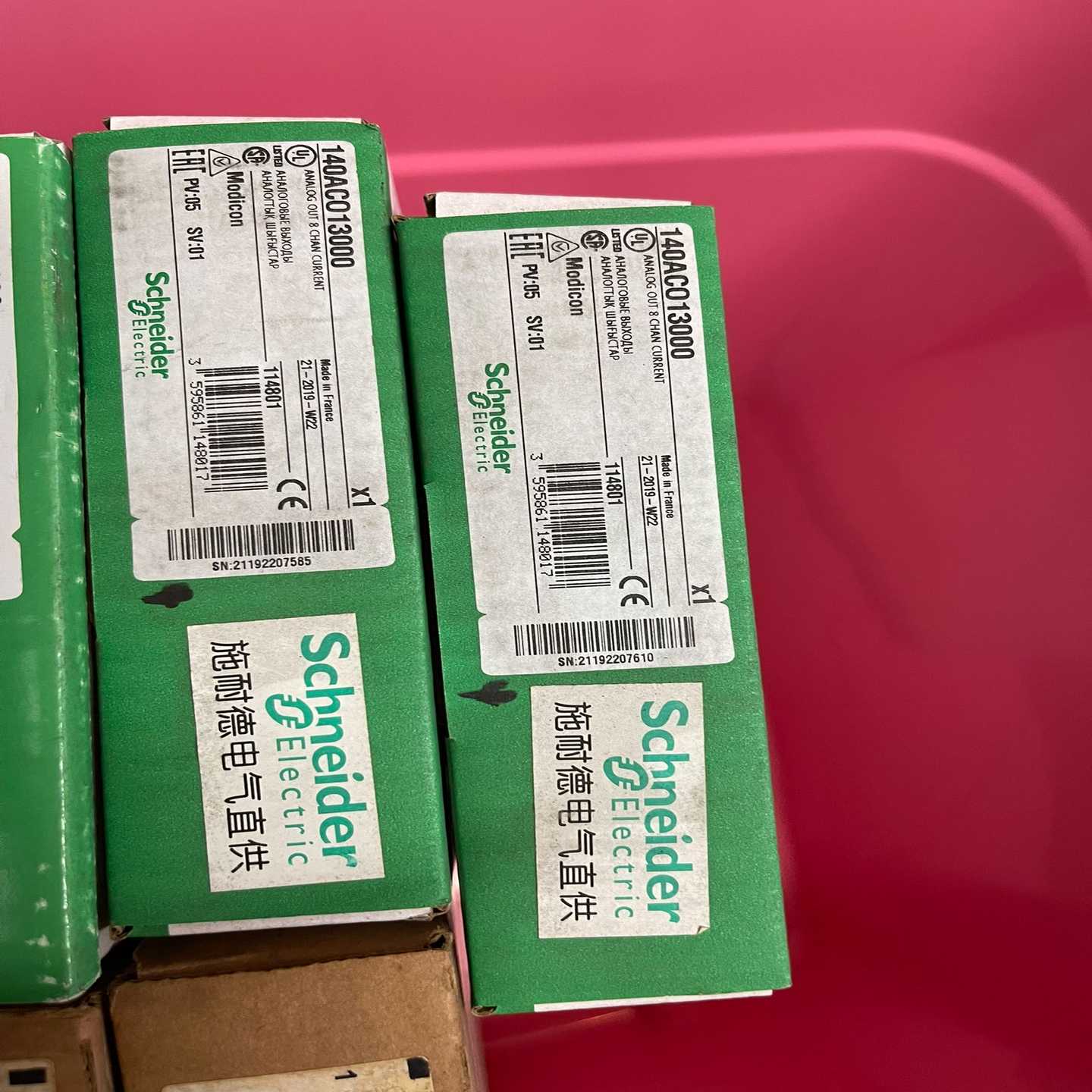 140ACO13000plc模块未拆封140AC0询价