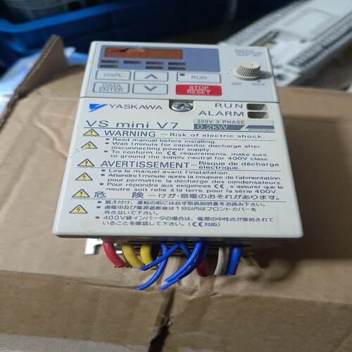 安川V7变频器CiMR- V7AA20P4，CIMR-V7A~询价