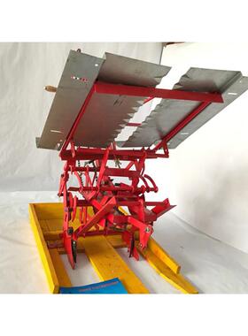 Hand operated transplanting machine小型双行人力步退式插秧机