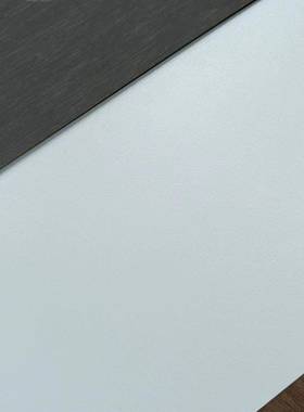 白色光面HPL耐火板1mm防火皮装饰板材贴面防火板橱柜展示柜饰面