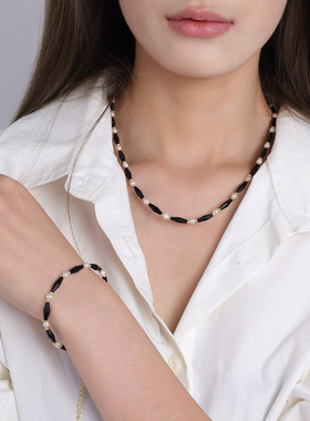 法式轻奢小众复古氛围感黑色菱形玻璃串珠项链施家水晶珍锁骨链