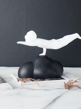 现代简约北欧小飞人桌面摆设雕塑摆件样板房售楼处软装饰品