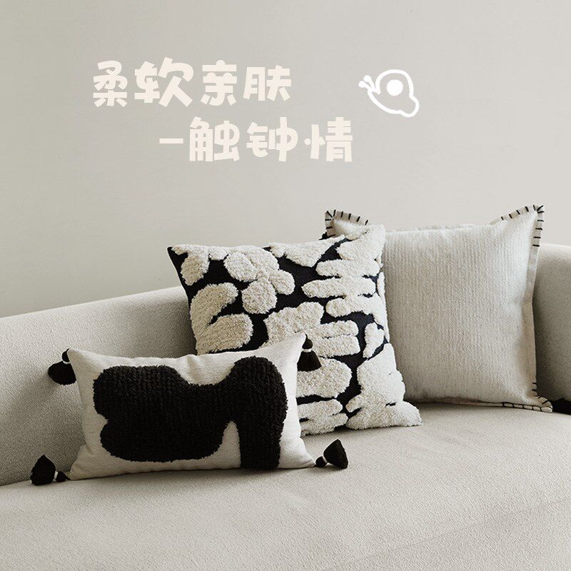 MIL米拉森林我的小世界绣花流苏抱枕客厅腰枕沙发靠枕靠垫
