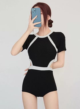 泳衣女款新款性感连体保守少女小胸聚拢遮肚显瘦泡温泉度假游泳衣