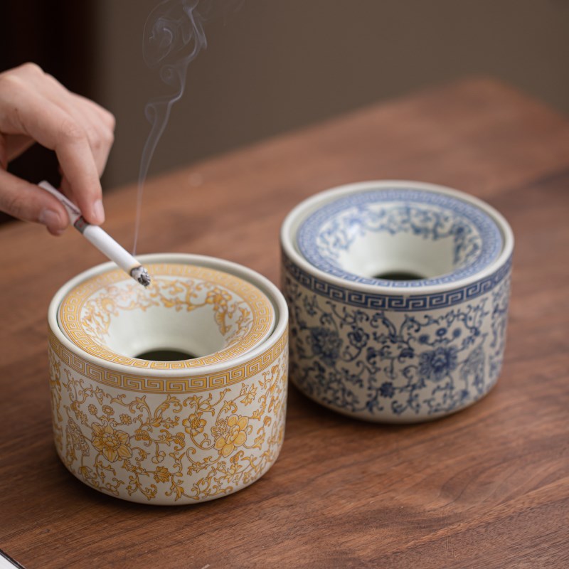 鑫裕源青花缠枝莲漏斗烟灰缸家用陶瓷带盖防飞灰办公室烟缸烟盅缸