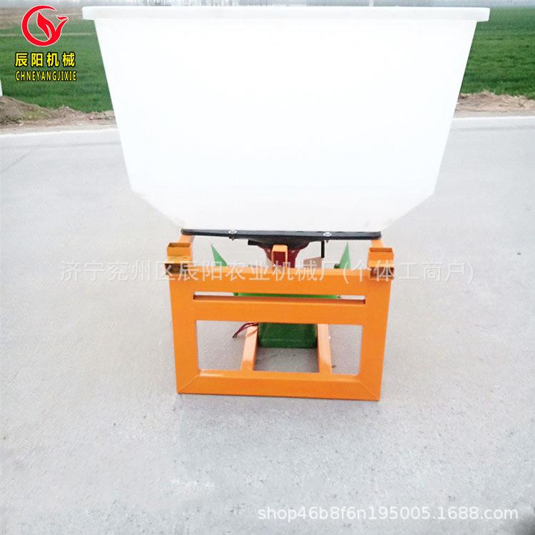 陕西热销农用新款电动施肥机三轮车配套电动施肥机撒肥车种植机械