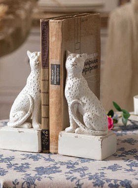 美式复古动物猎豹摆件书房书挡办公室树脂做旧书立装饰品拍摄道具