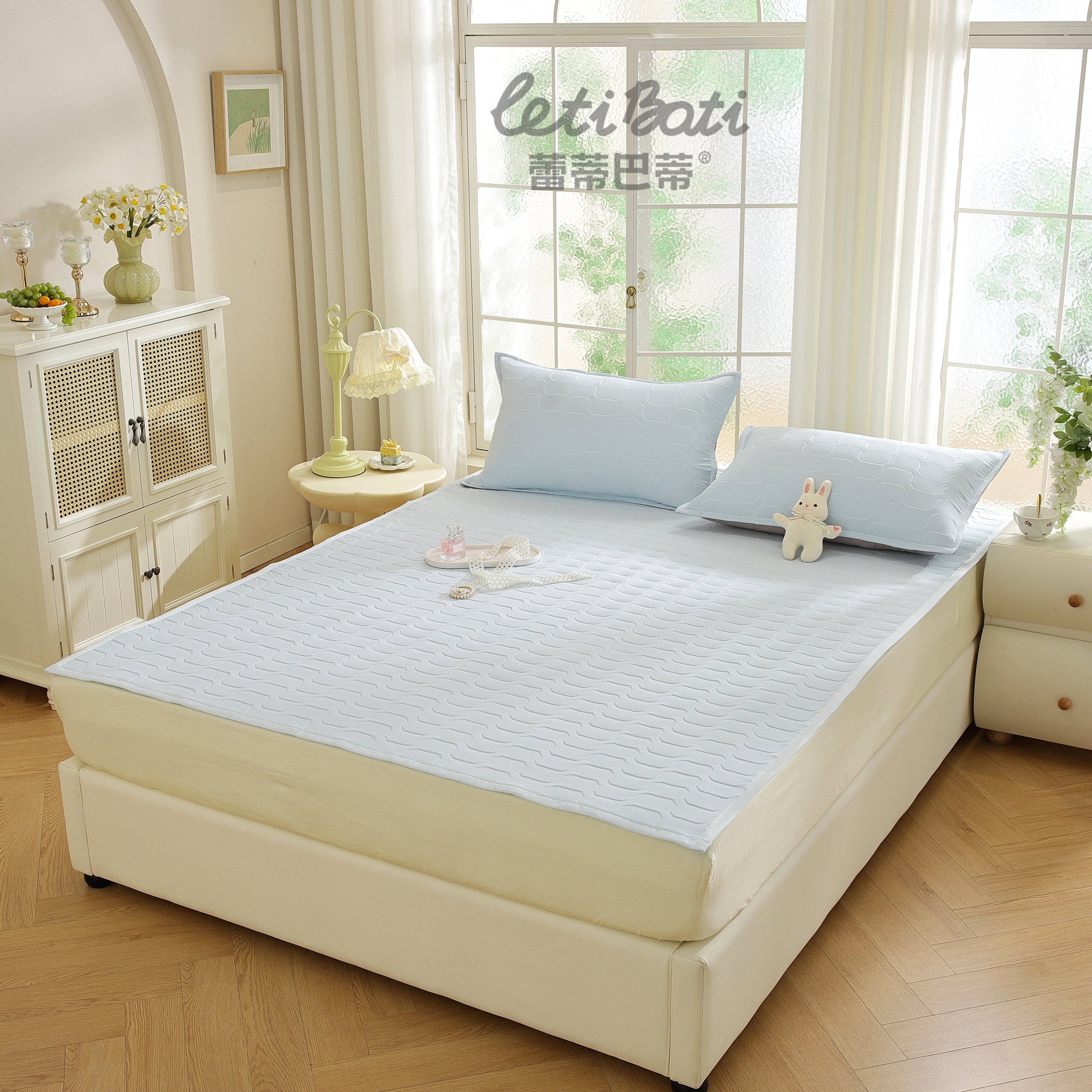 蕾蒂巴蒂a类婴儿凉席冰丝凉垫夏天专用凉感床罩防滑透气清凉一夏
