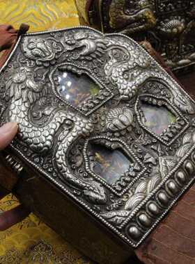藏银嘎乌盒尼泊尔纯手工挂件摆件复古做旧噶乌盒大号擦擦佛像家居
