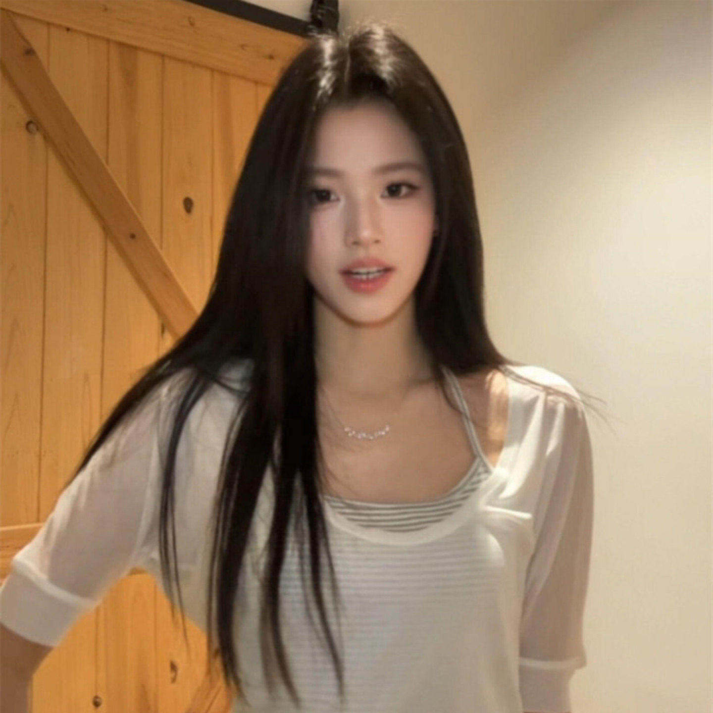 韩系复古白色微透中袖防